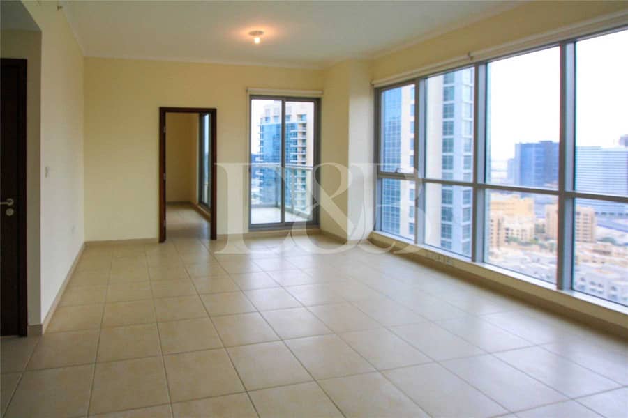 2 High Floor | Spacious and Bright | Rented