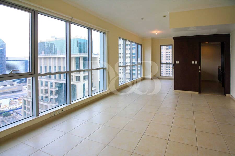 4 High Floor | Spacious and Bright | Rented