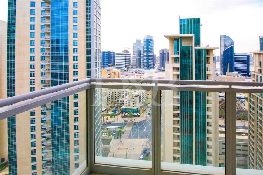 7 High Floor | Spacious and Bright | Rented
