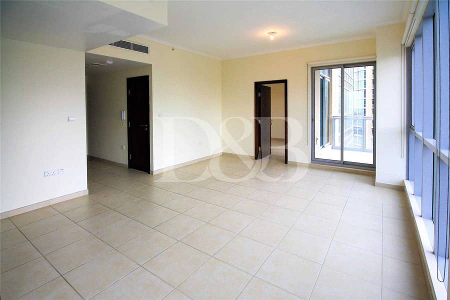 10 High Floor | Spacious and Bright | Rented