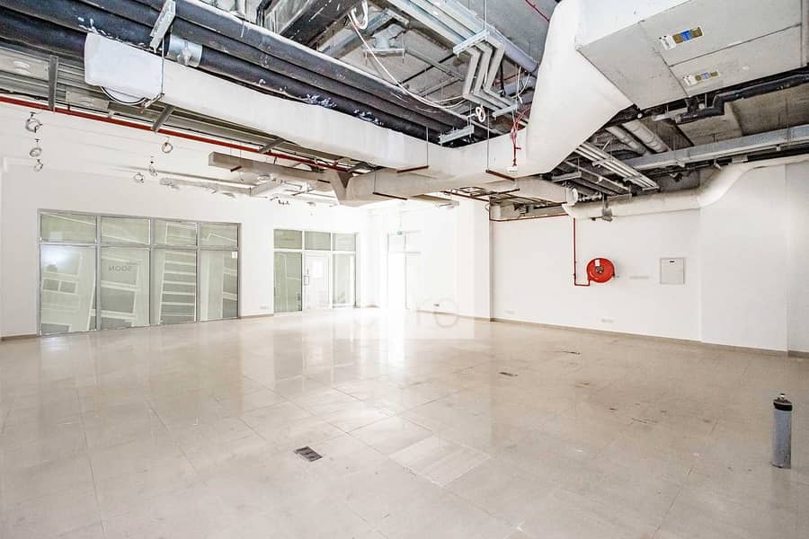 Fitted Retail | Open Plan | 12 Cheques Payment Fitted Retail | Open Plan | 12 Cheques Payment