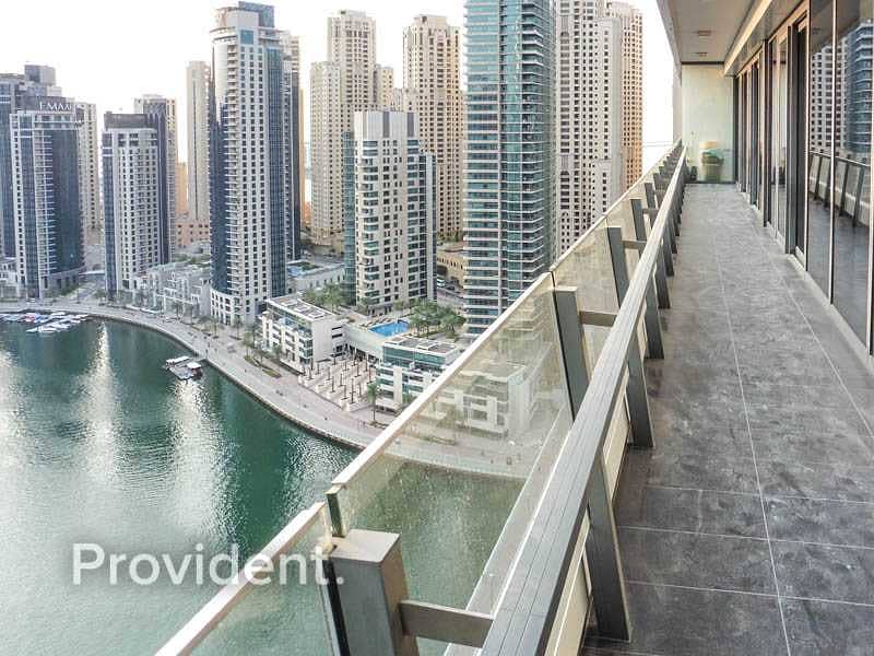 3 A Stunning Full Marina View Apartment