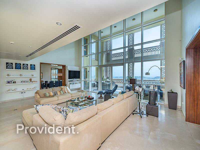 6 Luxurious furnished Duplex with Palm views