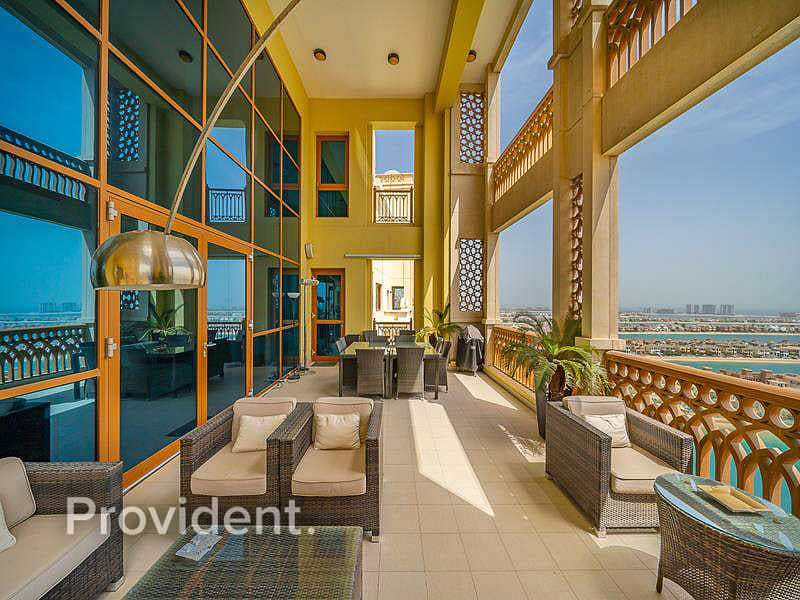 9 Luxurious furnished Duplex with Palm views