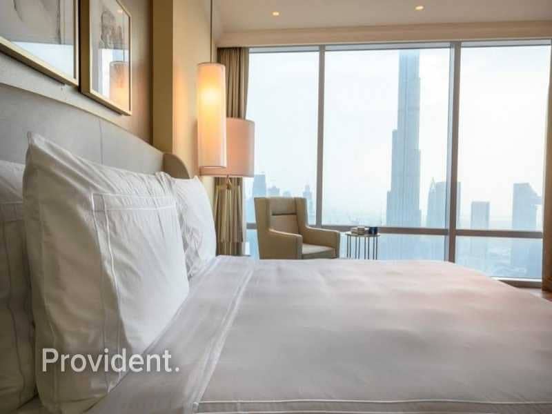 2 Exclusive Luxury with Stunning Burj Khalifa View