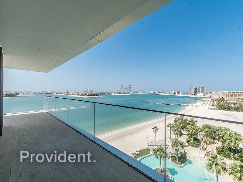 11 Half Floor Penthouse | Sea and Palm Views