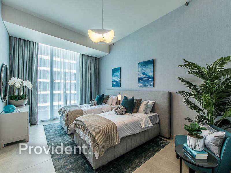 15 Half Floor Penthouse | Sea and Palm Views