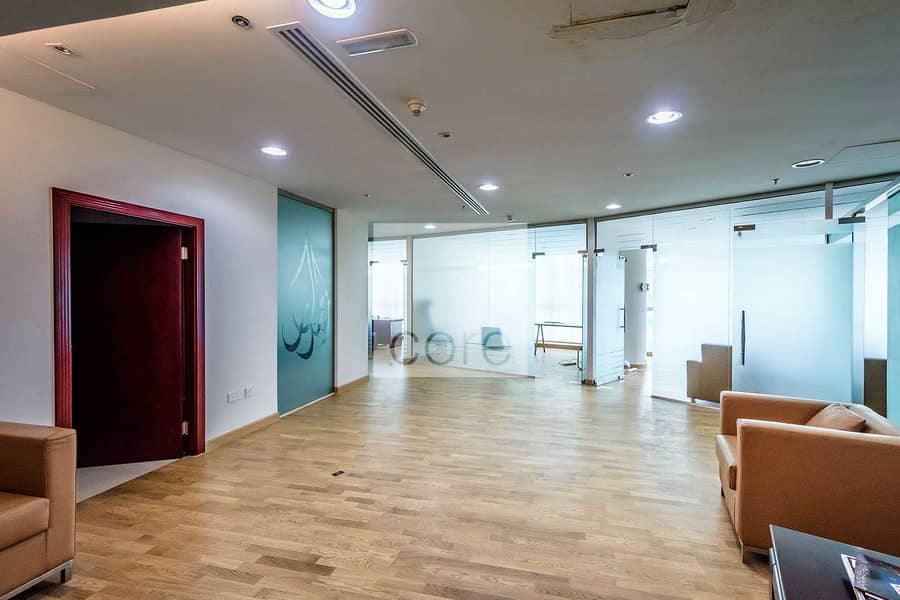 3 Fully Furnished Office | Mid Floor | Partitioned