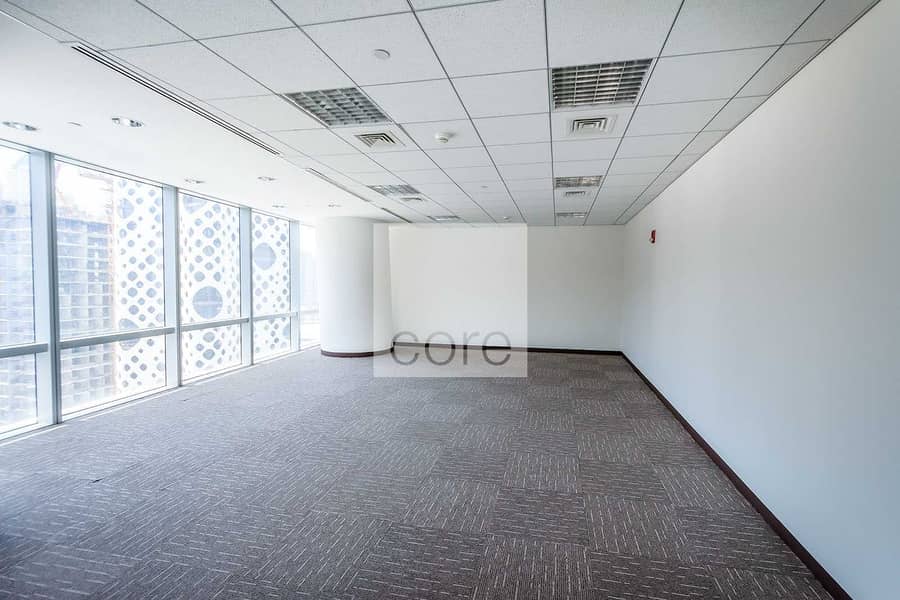 4 Fitted office with view of Al Khail Side