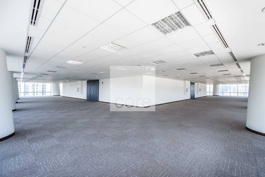 9 Fitted office with view of Al Khail Side