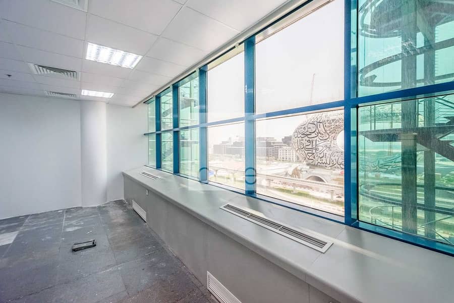 8 Fitted Office | Mid Floor | Incl Chiller