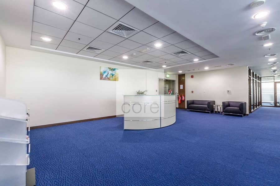 10 Serviced Office | High Floor | Close to Metro