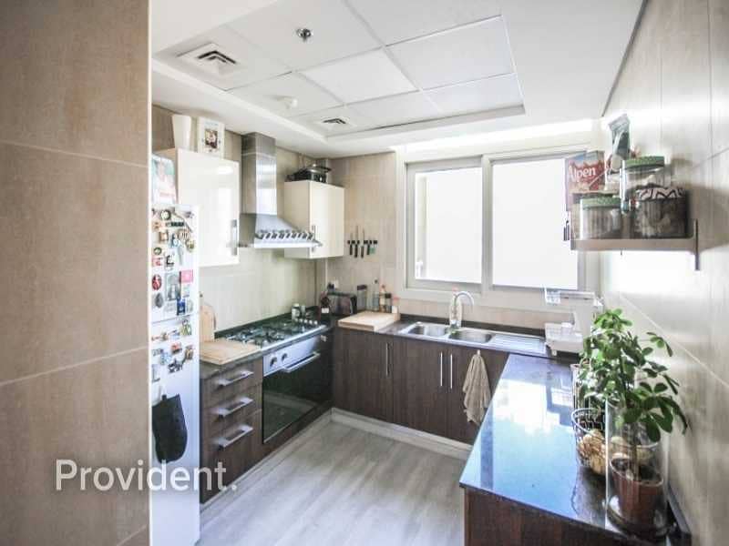 9 Upgraded w/ Maid's Room|Close to Metro Station