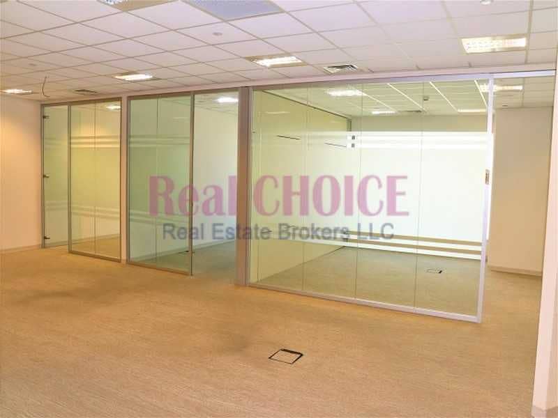 13 Fitted Office w/partitions in SZR |Well Maintained