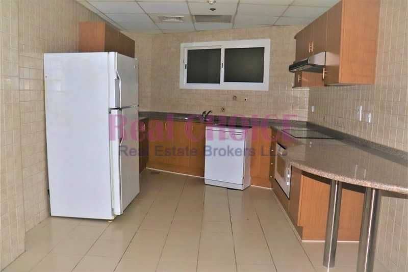 8 Luxury 2BR|Chiller Free with 2 Car Parks Free
