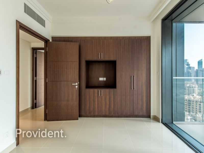 13 Burj Kh. View|Closed Kitchen | Corner unit |