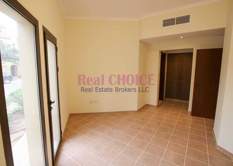 6 12 cheques | Ground floor 2br villa with direct access to greenery