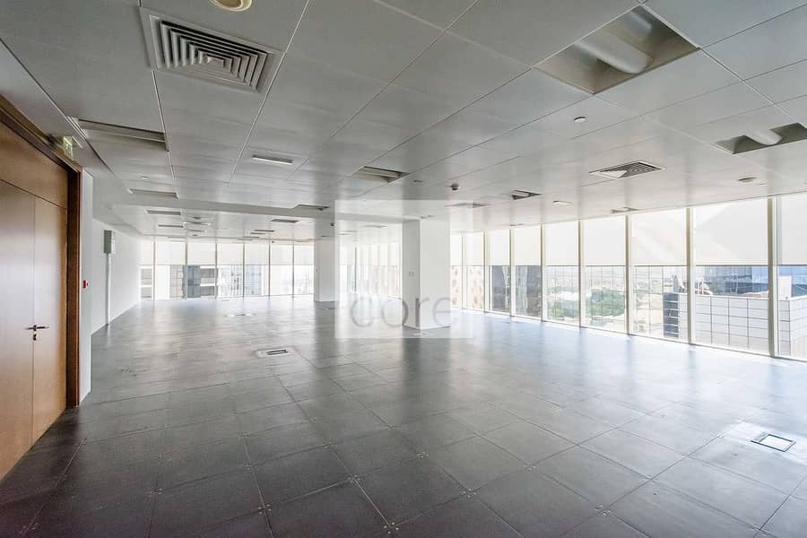 2 Ideally located spacious office high floor