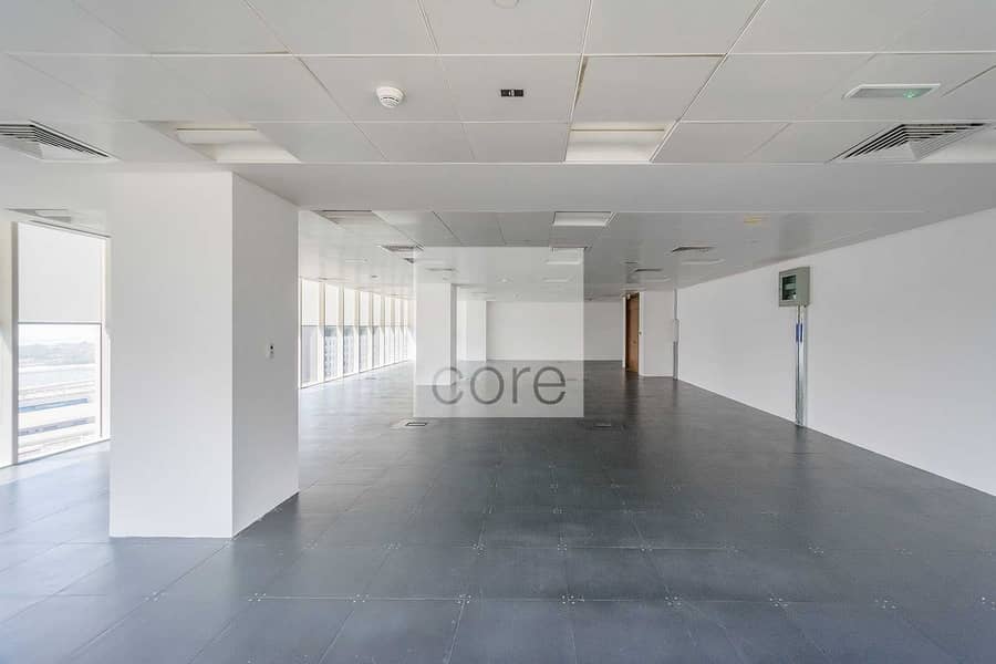 7 Ideally located spacious office high floor