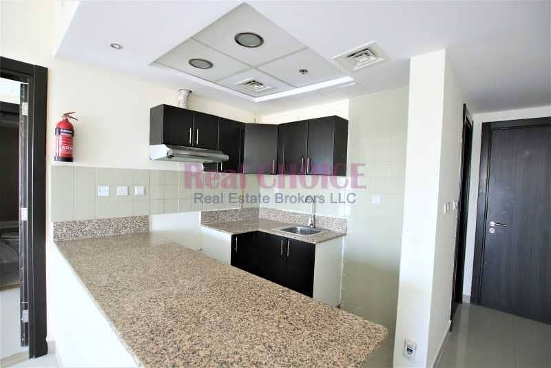 16 Spacious 2BR|High Floor| Sea View|1 Month Free Rent