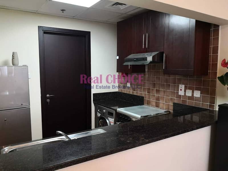8 Near Metro | Fully Furnished | High Floor | Lake  View