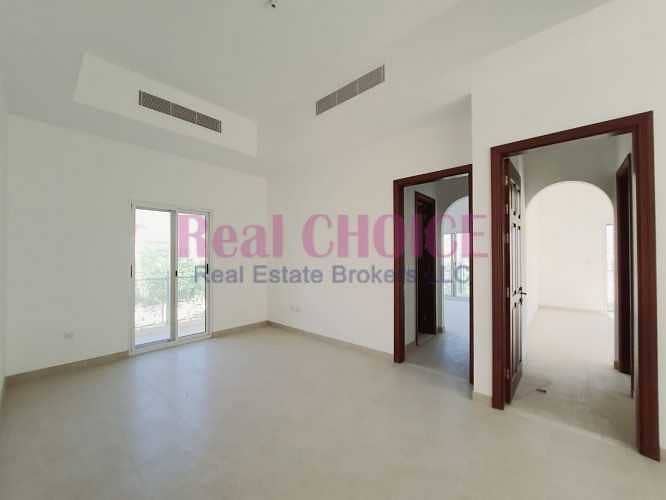 2 5 Bed Room  Brand New Villa with Garden