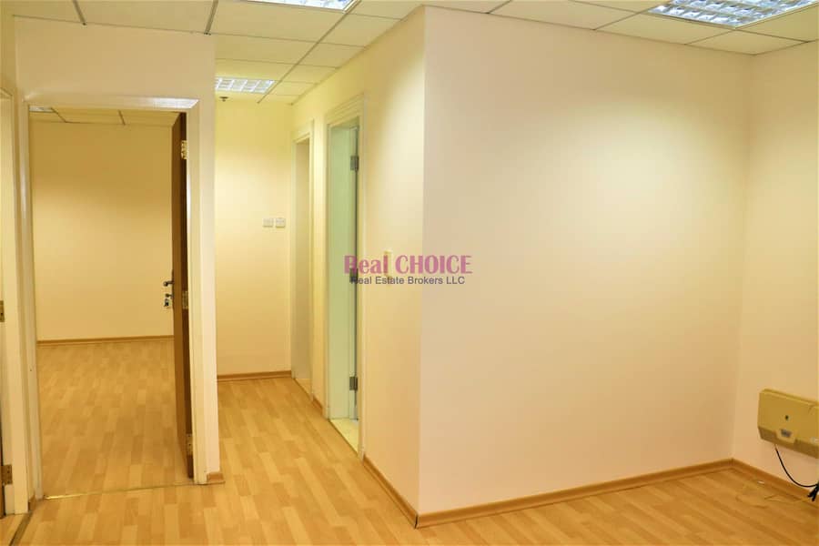 8 Fitted Office w/ Partition | Near Metro | Premium Building