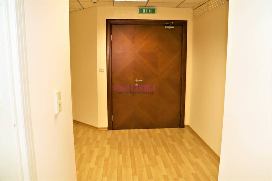 9 Fitted Office w/ Partition | Near Metro | Premium Building