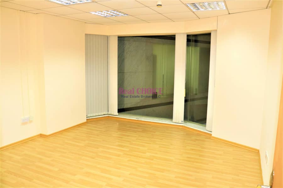 11 Fitted Office w/ Partition | Near Metro | Premium Building