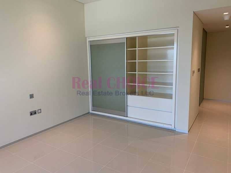 10 Chiller Free Sea View Apartment|Sheikh Zayed Road