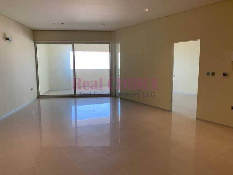 18 Chiller Free Sea View Apartment|Sheikh Zayed Road