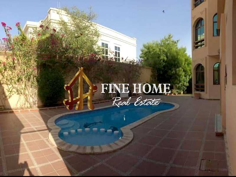 11 Stand Alone 6BR w/ Private Pool + Garden + Balcony