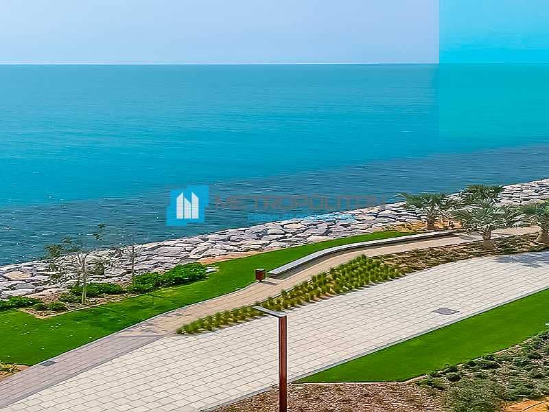 9 Genuine Resale| Stunning Sea view|Ready to move in