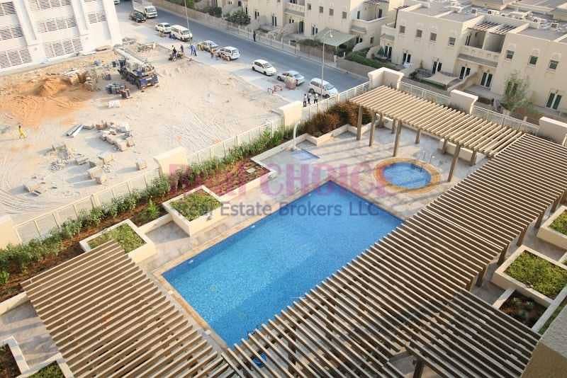 20 High Floor | 2 Beds | Close To Metro | Pool Views