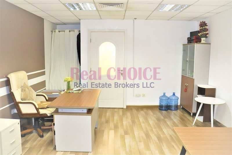 7 Office w/ Partitions in SZR | Near Metro Station