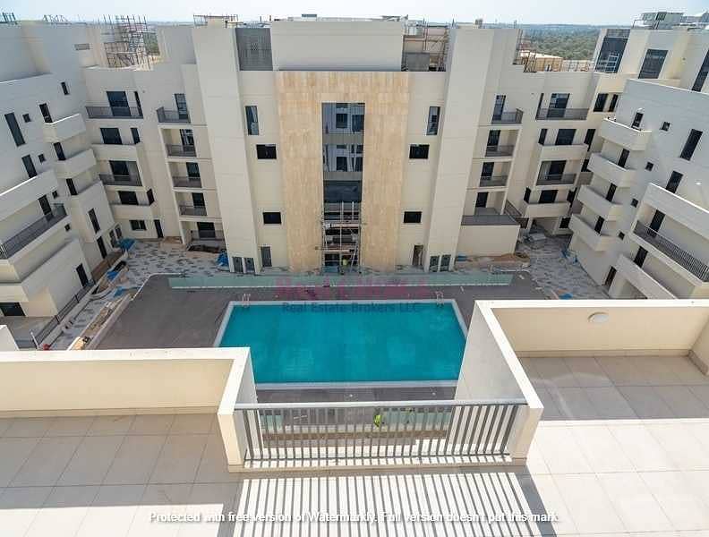 10 Vacant Now| Freehold 2 BR Estate| Top Amenities
