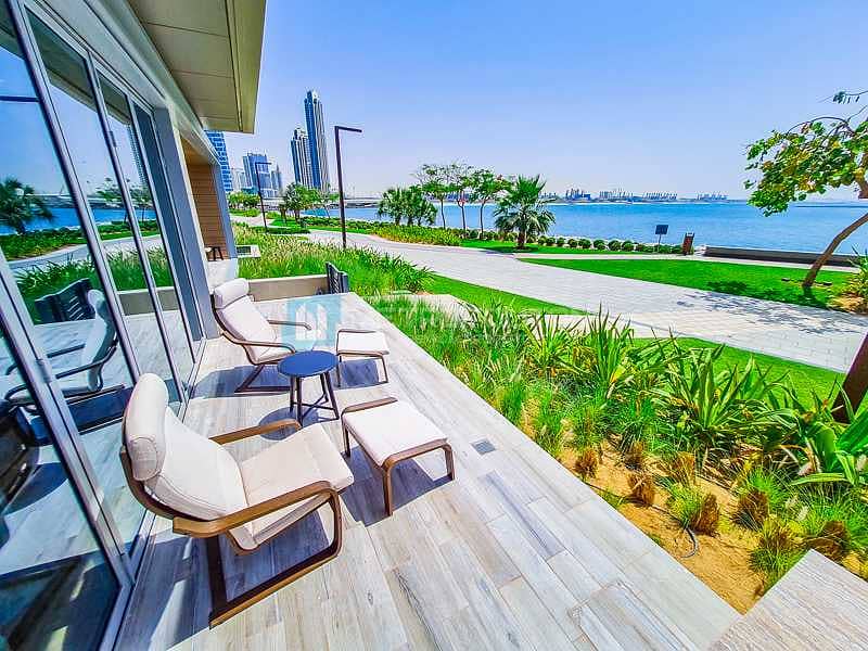 26 Motivated Seller | Luxury TH | Beachfront Living