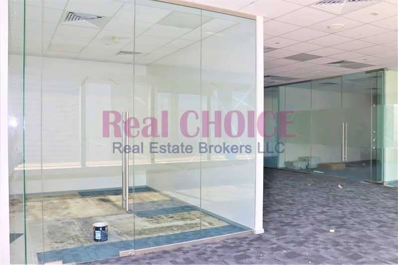 14 Fitted Office w/partitions in SZR |Well Maintained