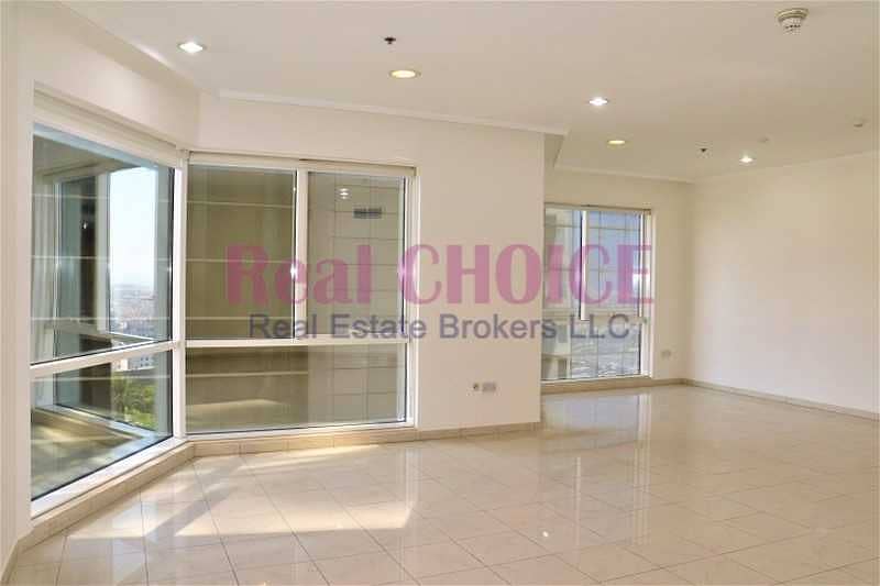 11 Fitted Spacious Office in Sheikh Zayed Road