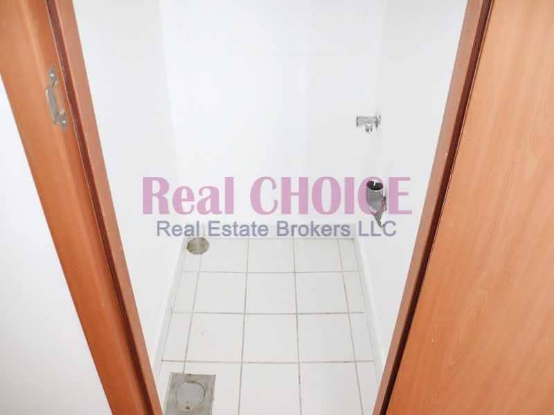 6 Free Chiller and DEWA|3BR Plus Laundry room in SZR