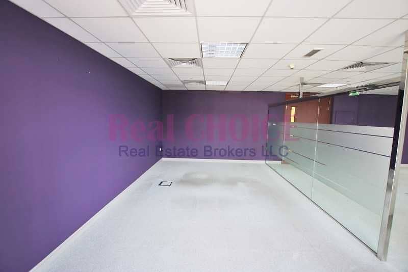 3 Prime Location|Vacant & ready to move Office