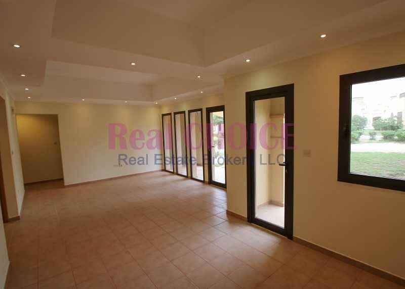 Ground Floor 2bedroom villa with 12 cheques payment