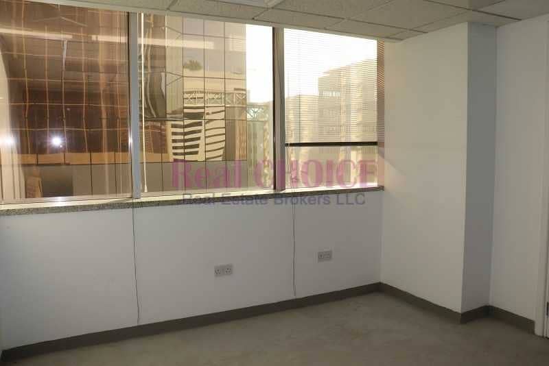 10 Fitted office with glass partitions in SZR