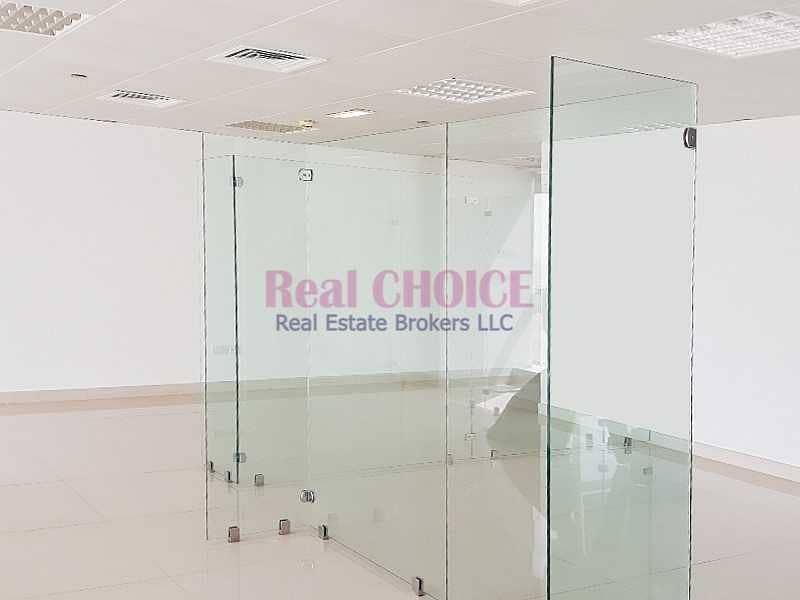 8 Fully Furnished Office Space|Near Metro Station