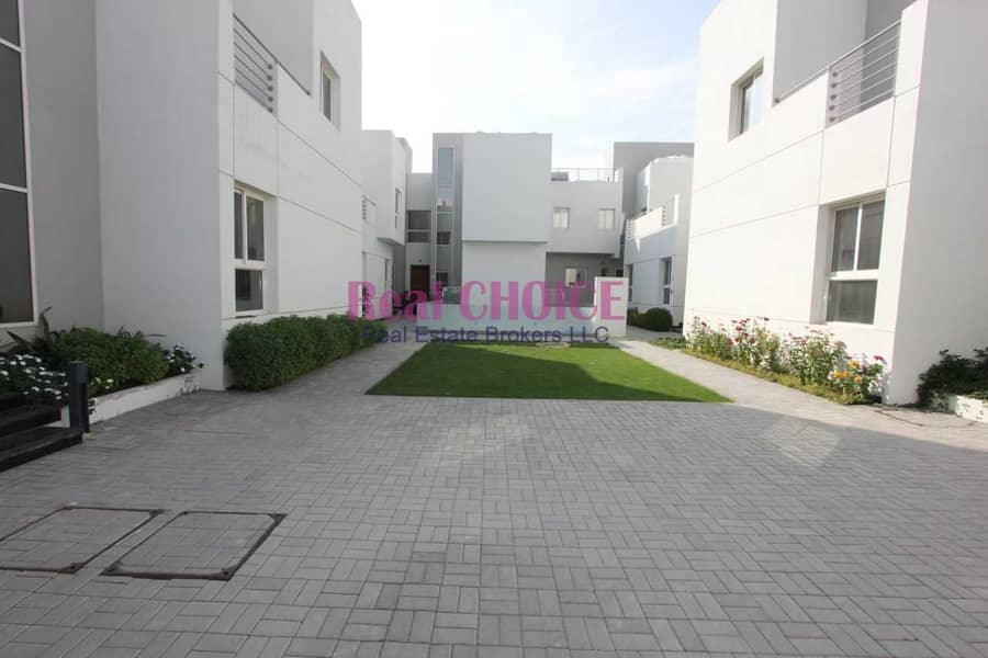 2 Bright and Spacious 4BR Villa available in mirdif