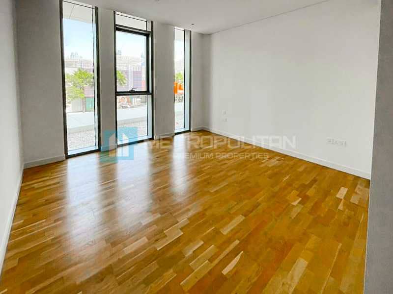 9 Cozy Home | Dubai Ain View | Wooden floor| Vacant