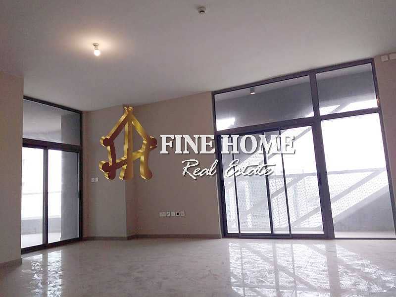 6 For Rent !! Amazing 3BHK with | Maid room |