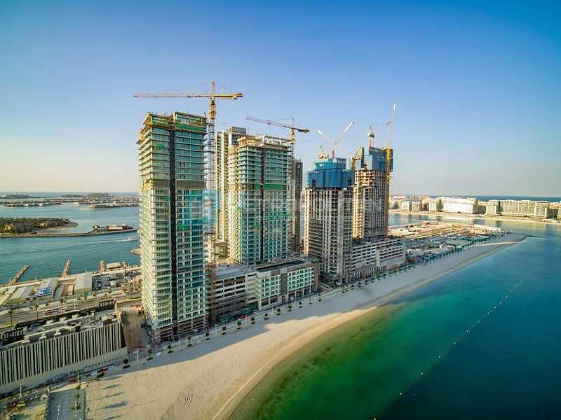 8 Magnificent View of the  Sea. Dubai Eye and Marina