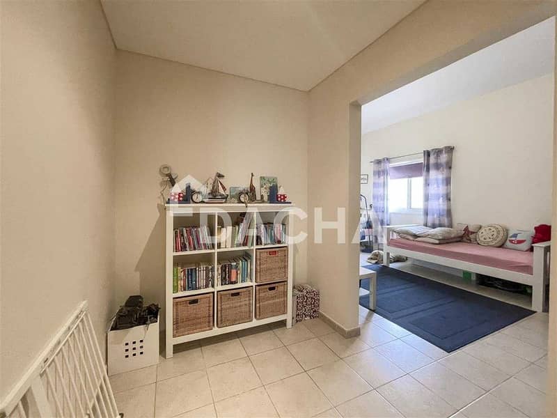 18 A Quality Home In A Super School District / Call Dimple