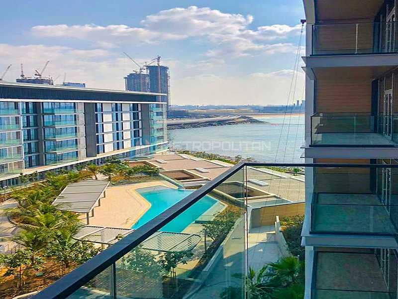 7 Pool and sea view | Spacious 1 Bed | High Floor